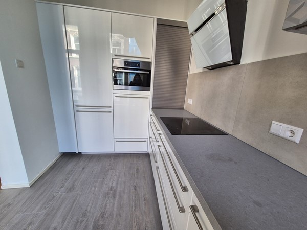 Medium property photo - Witte de Withstraat, 2518 CT Den Haag